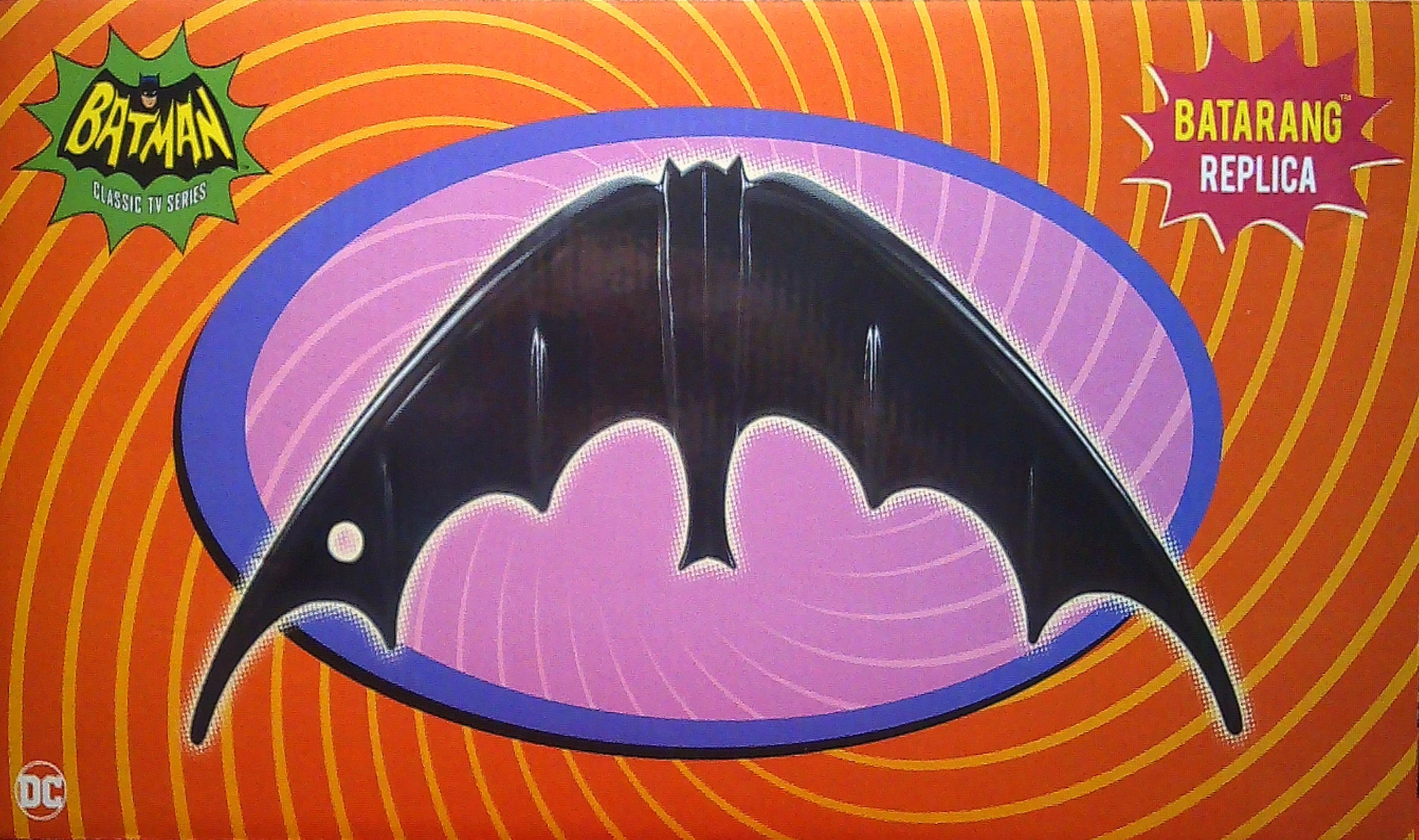 Classic Batman replica Batarang NECA 1/1 scale 2023