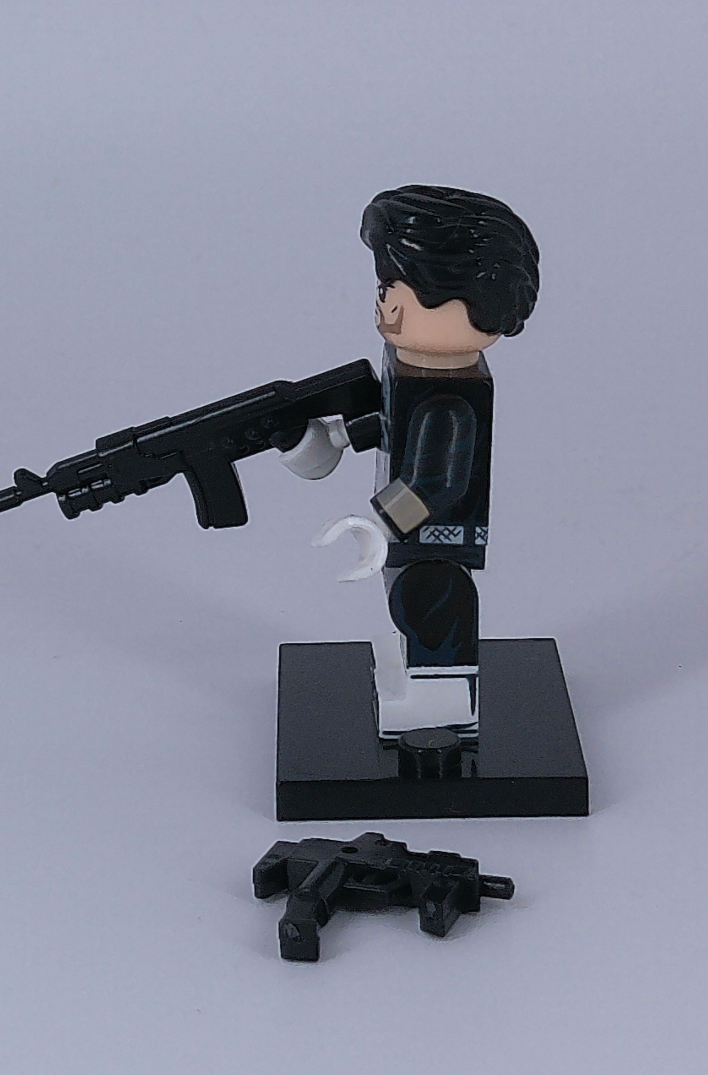 Custom Punisher 2 inch figure (Brick building) Marvel