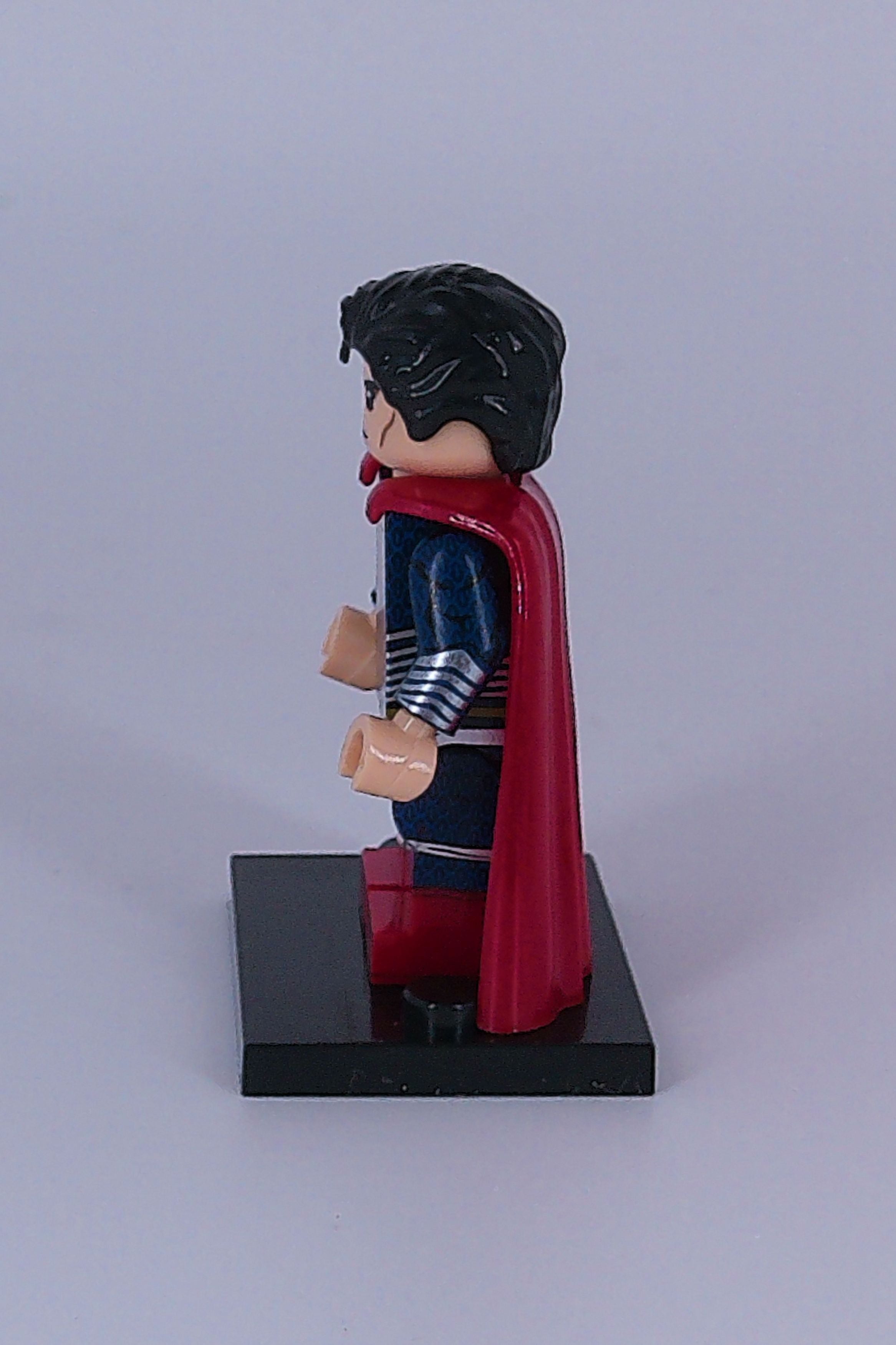 Custom Superman "BVS" 2 inch mini figure (Brick building) DC Comics