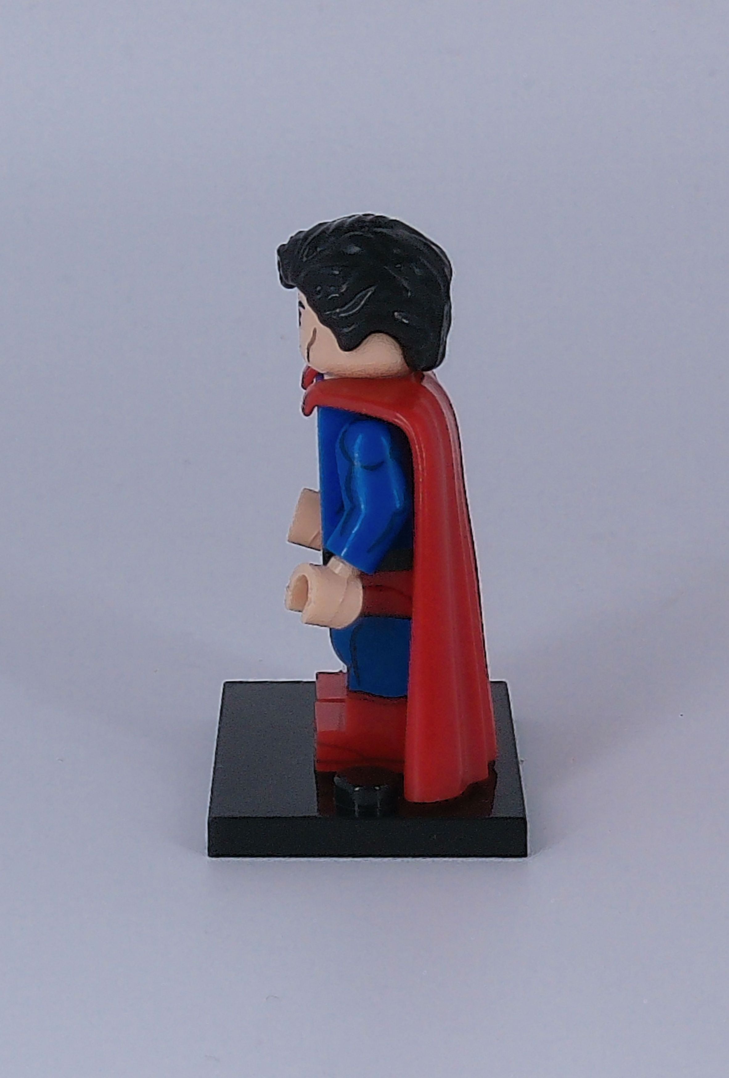 Custom Superman "Lazer eyes" 2 inch mini figure (Brick building) DC Comics