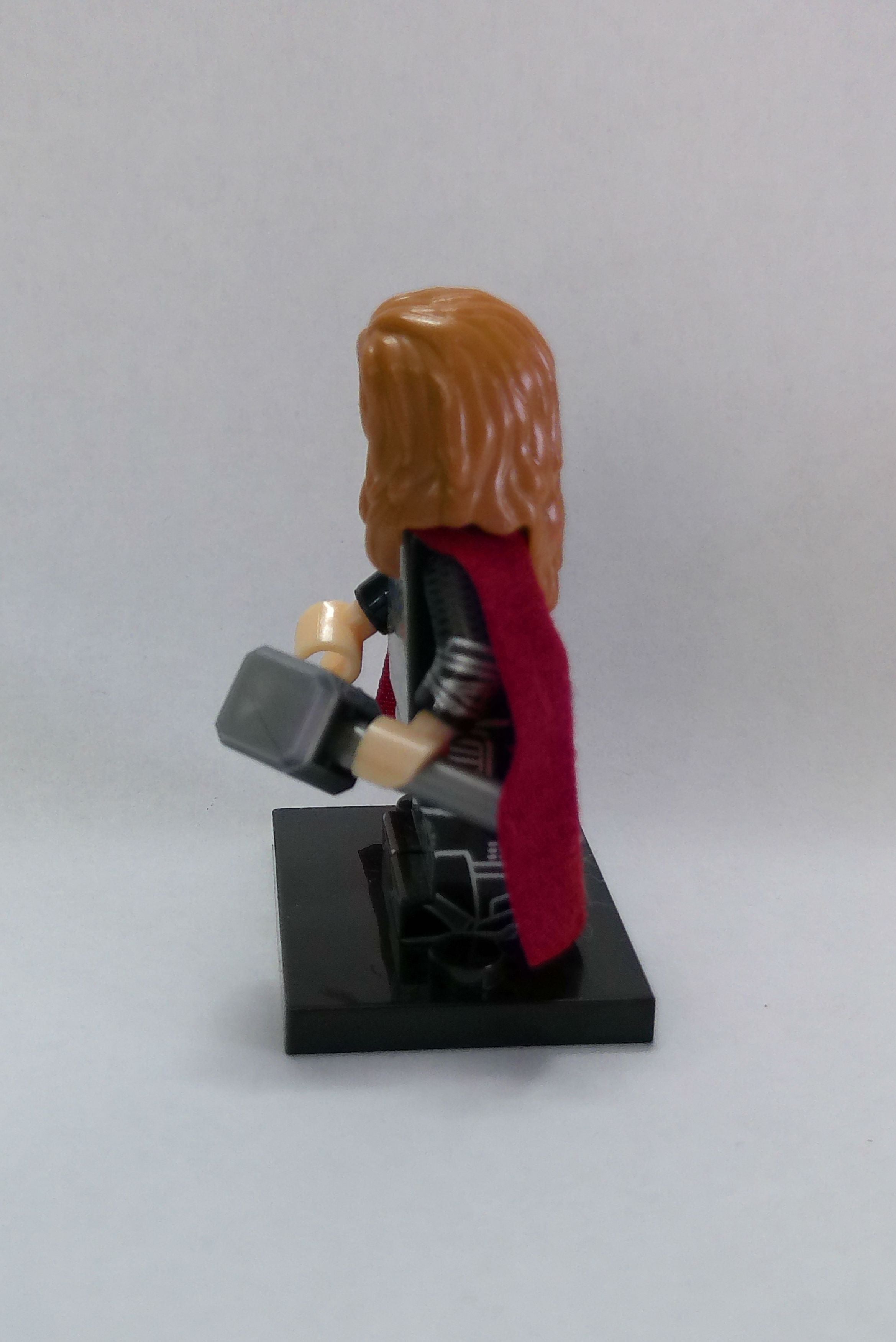 Custom Thor with Hammer mini figure (brick building)