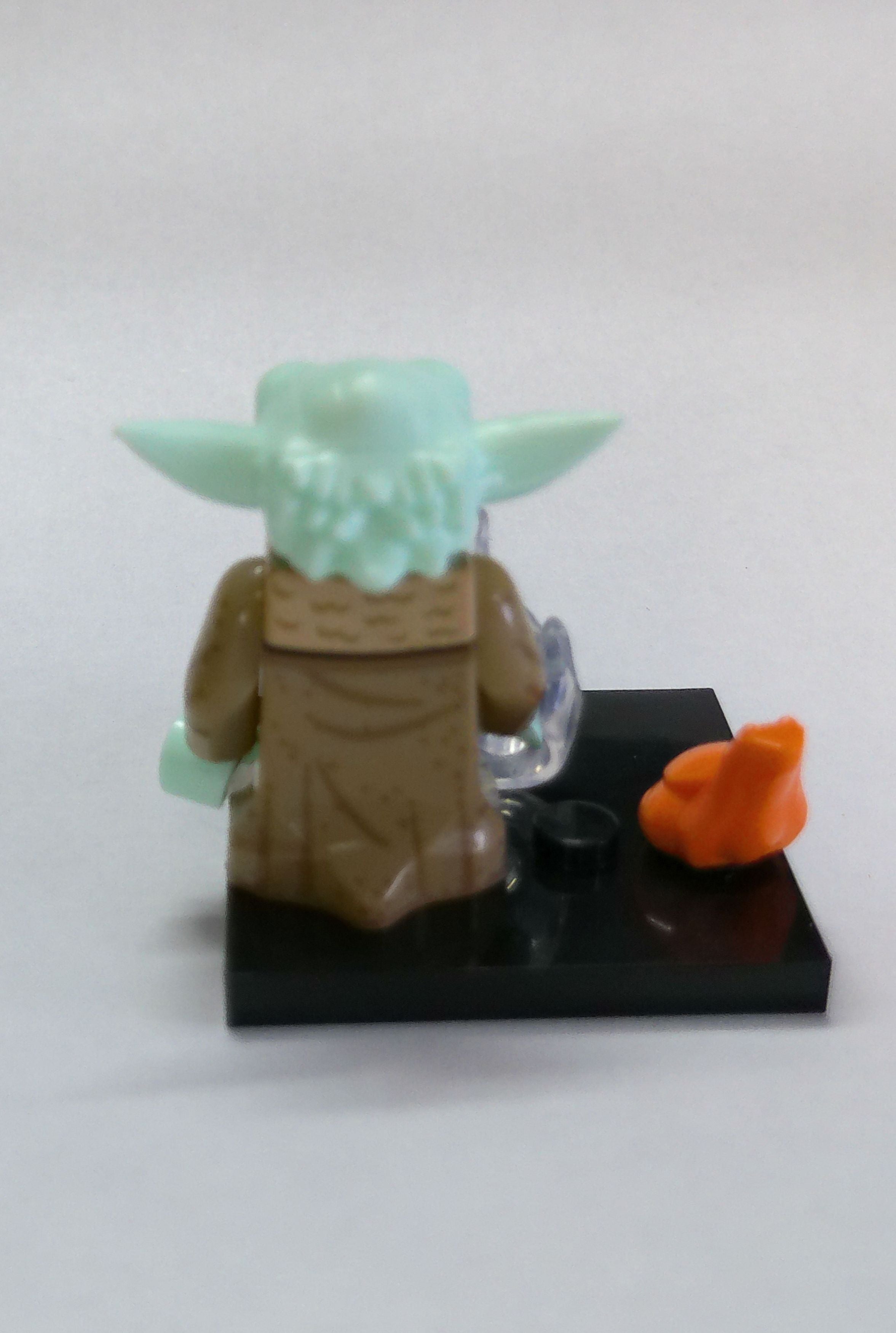 Custom Yoda Mini-figure w/ accessories (brick building)